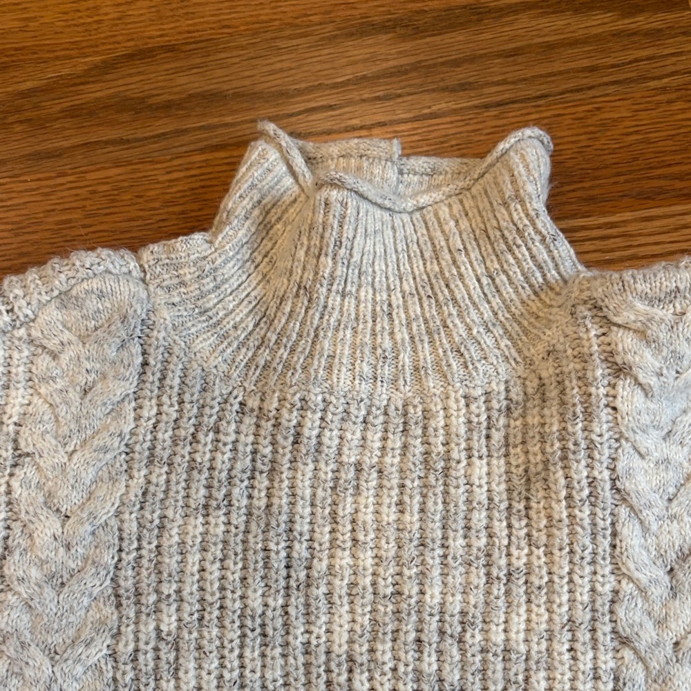 A&F Turtleneck - Picture 3 of 4